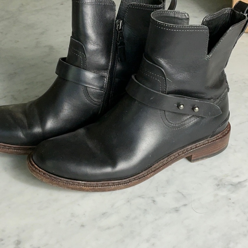 Rag & Bone Black Leather Chelsea Boot size 40